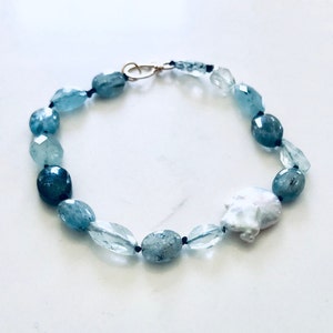 Aqua Marine, Kyanite and Pearl Bracelet