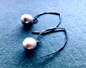 Grey Pearl earrings, Pearl Drop Earrings, Gift for Her