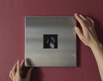 Minimalist Magnetic Stainless Steel Picture Frame, Brushed Metal Photo Holder (25x25cm)