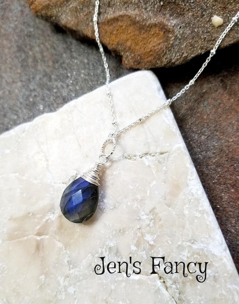 Jen/'s Fancy Women/'s Gift for Her Labradorite Gemstone Necklace Sterling Silver Wire Wrapped Handmade Handcrafted Jewelry Minimalist