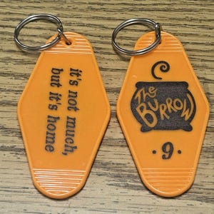 Harry Pottery Retro Motel Hotel  Acrylic Keychain for The Burrow No.9