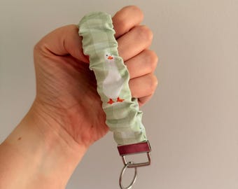 Polsbandje met gingham-bonbons en scrunchie - 9 inch sleutelhouder