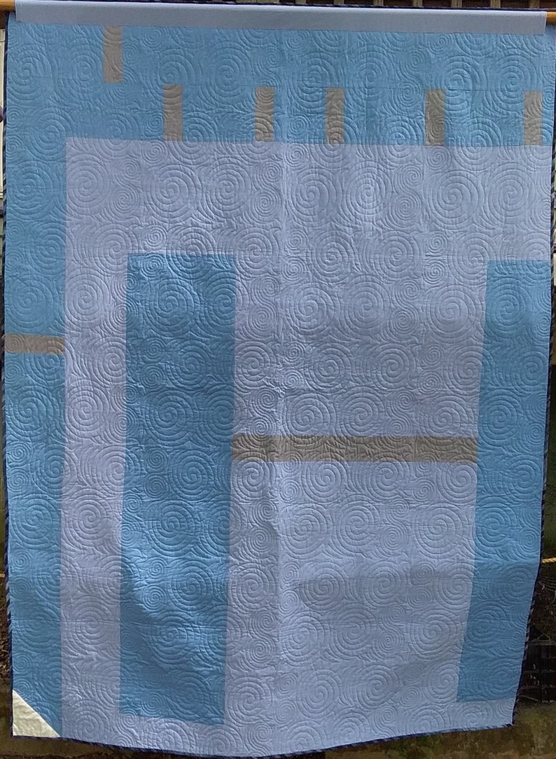 Full Size Jacob's Quilt Pieced in Many Shades of Blue Batiks image 5