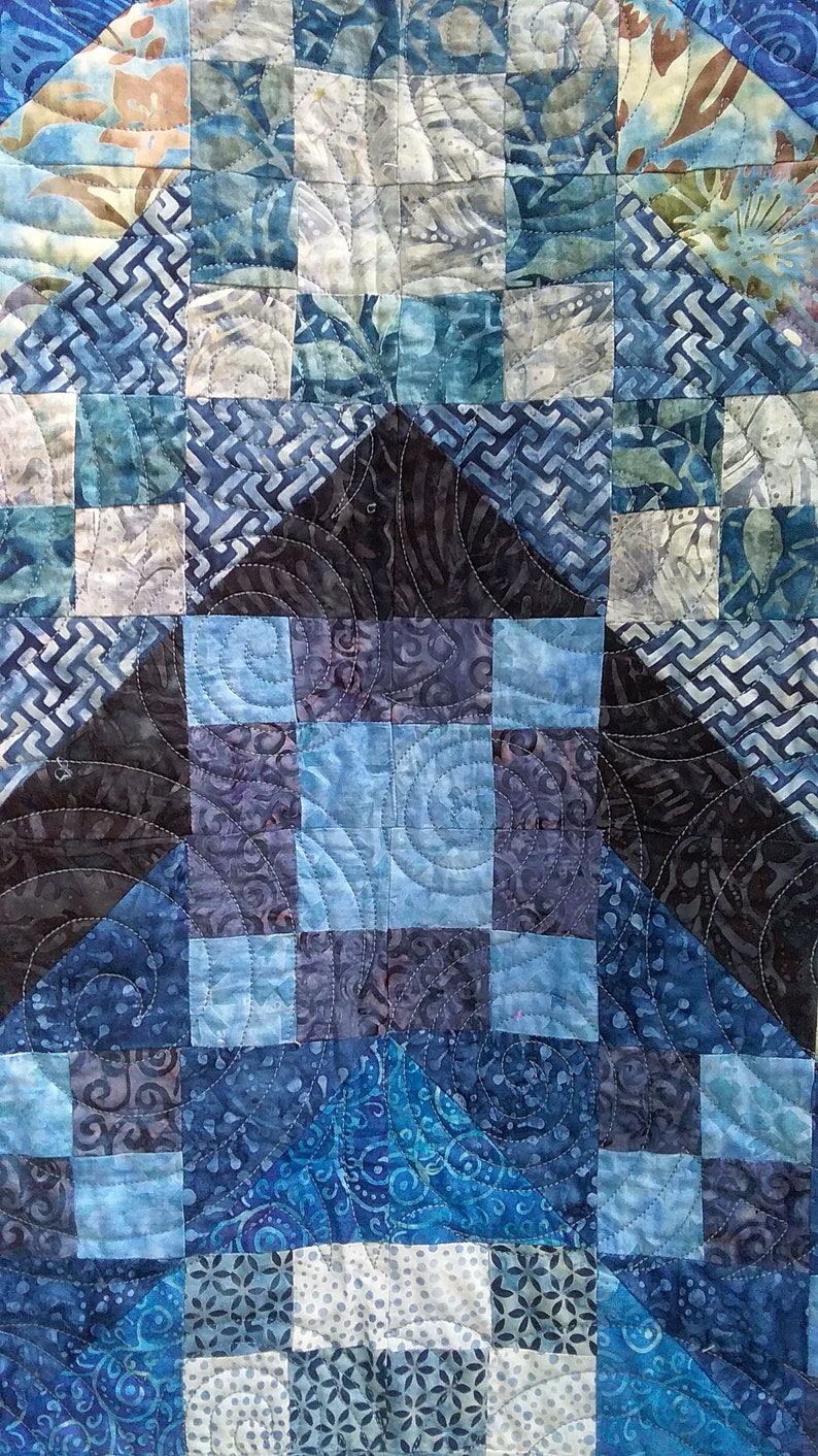 Full Size Jacob's Quilt Pieced in Many Shades of Blue Batiks image 3
