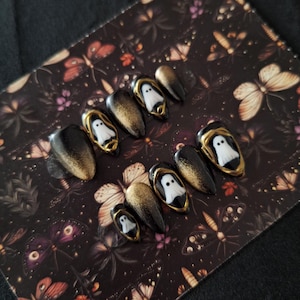 Set de Faux Ongles Press-On Amande courte | Nail Art Fantôme et cadres 3D | Ongles Gothique Halloween Noirs et Or | Fait Main Réutilisables
