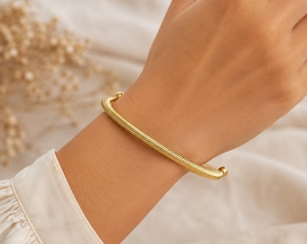 Gold Torque Collar Necklace, Minimalist Gold Choker, Statement Collar Necklace, Open Cuff Necklace, Ribbed Gold Neck Collar, Gift for Her