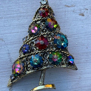 Weiss Christmas Pins - Etsy