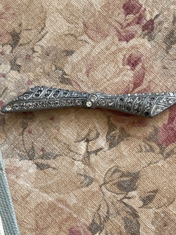 Antique art deco paste diamanté bow brooch