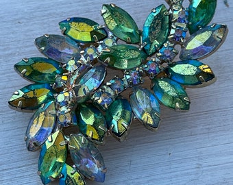 Vintage mid century rhinestone brooch