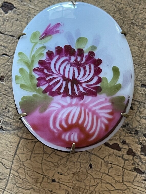 Edwardian floral porcelain painted brooch