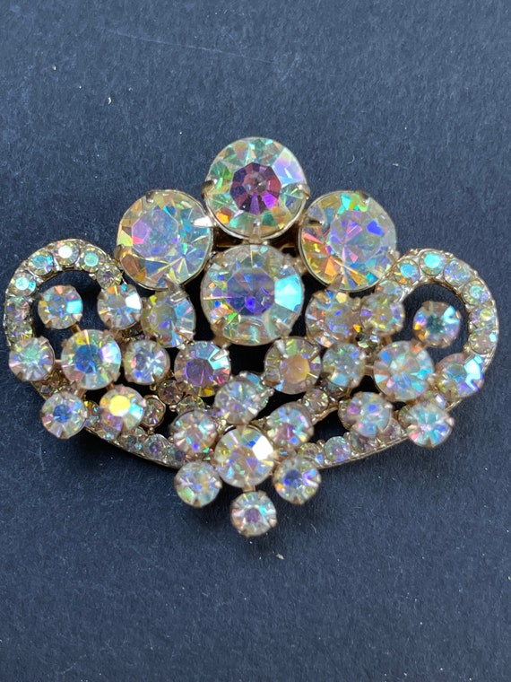 Vintage mid century crystal rhinestone brooch