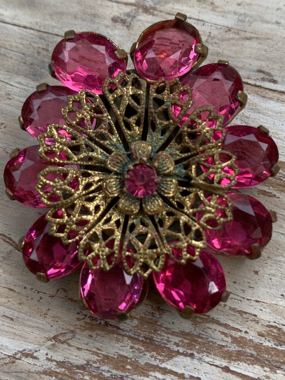 Vintage 1930s open back dress clip
