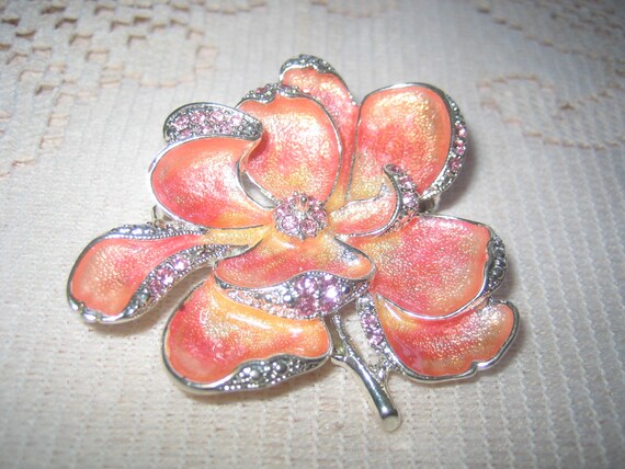 VVintage Monet Peach Enamel Rhinestone Large Fanc… - image 3