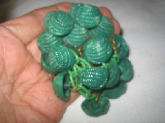 Vintage 1930s Green Celluloid Button Chain Brooch - image 4