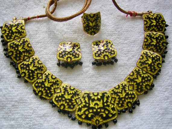 Vintage Antique Indian Black & Gold Enamel Necklac