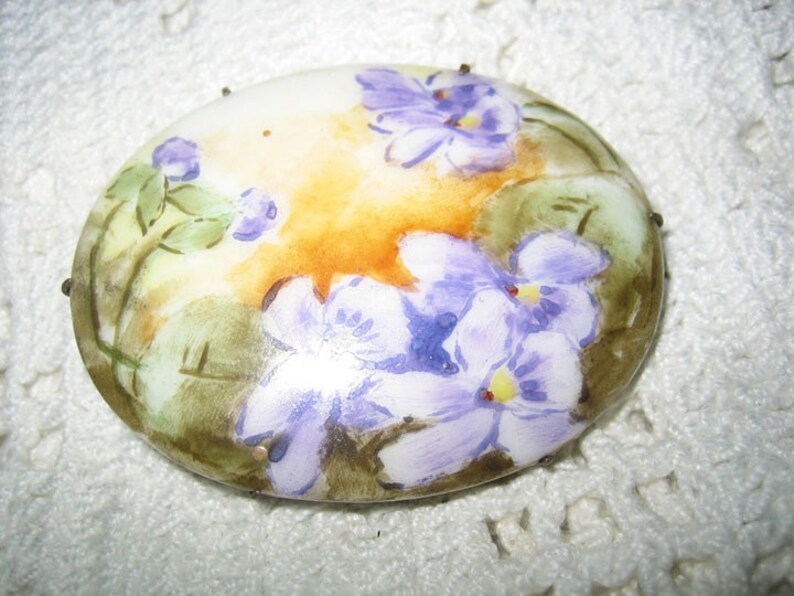 Vintage Hand Painted On Porcelain Violet Cameo Brooch