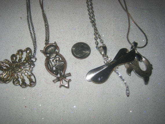 Vintage Lot of 4 Pendants Dragonfly Butterfly Owl… - image 3