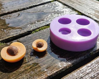 Moule miniature en silicone pour abricot, moule alimentaire pour maison de poupée à l'échelle 1:6, moule pour abricot miniature, moule en pâte polymère, moule pour breloque en résine, mini-cuisine à faire soi-même