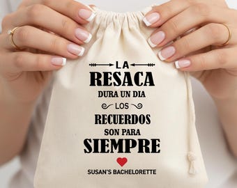 Personalized Hangover Kit Bag Spanish Bachelorette Favor La Resaca Dura Un Dia Custom Wedding Recovery Gift Cotton Muslin Party Favor Bag