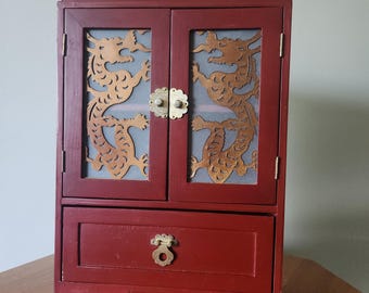 Armario de madera pintada con latón y dragón dorado, de cristal esmerilado, estilo chino antiguo, ideal para especias, boticario o joyería. También disponible para dormitorio, baño y cocina.