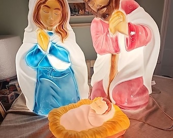 Vintage Blow Mold Nativity Set -joseph, Mary & Baby Jesus -general