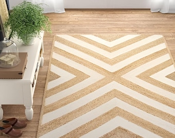 Handwoven Scalloped Jute Rug: Braided Boho Decor
