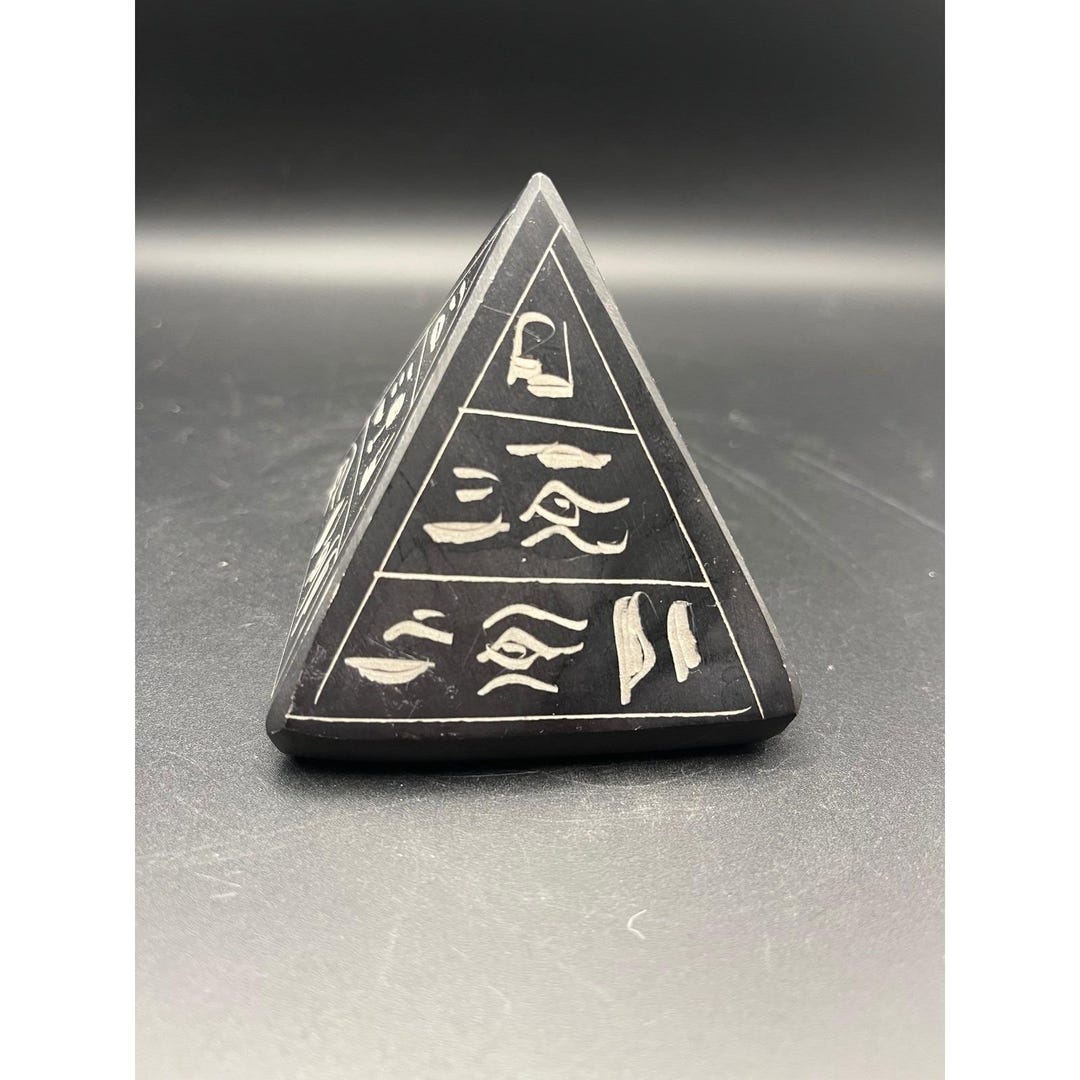 エジプト象形文字彫刻 ピラミッド型 il_1080xN.7268353422_lao4.jpg