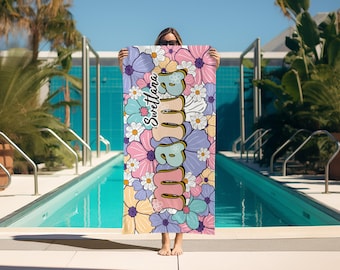 Mama Retro Style Towel, Retro 70's Style Custom Name Towel, Personalized Vintage Pool Towel, Groovy Birthday Vacation Gift, Gift For Mom