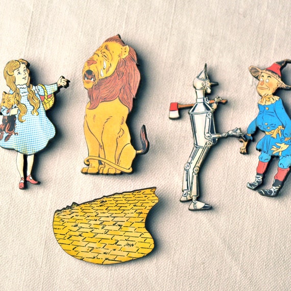 Toto Dorothy's Dog From the Wizard of Oz Wooden Brooch Pin - Etsy Toto Dorothy's Dog From the Wizard of Oz Wooden Brooch Pin - Etsy