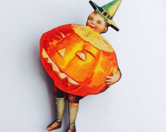 Kitsch Halloween Kid Green Hat with Jack o Lantern Orange Pumpkin Wooden Brooch Pin Trick or Treating