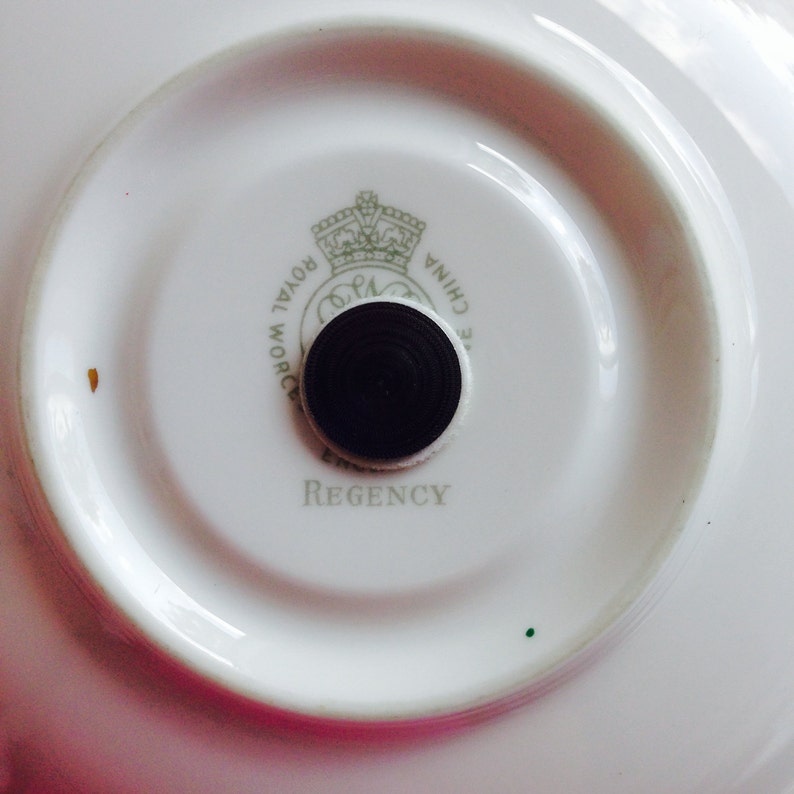 Green White Saucer Stand for Candy Jewellery Regency Cake Stand English Bone China Afternoon Tea Party Bridal Gift for Wedding Anniversary
