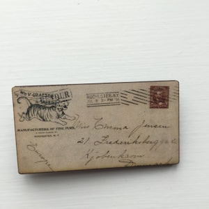 Tigre estampado vieja carta broche pin escritura manuscrita correo postal sello arte regalo madera cumpleaños papelería nerd presente único para ella él