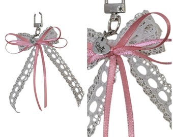Porte-clés Coquette : mini noeud en dentelle rose fait main, breloque de sac en argent