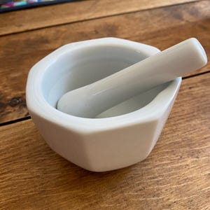 White Porcelain Mortar & Pestle Set