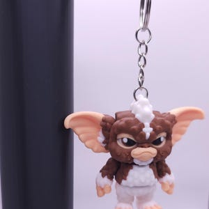 Creature Charm Keychain • 80s Movie Inspired Cute Horror Collectible • Nostalgic Monster Keyring Gift