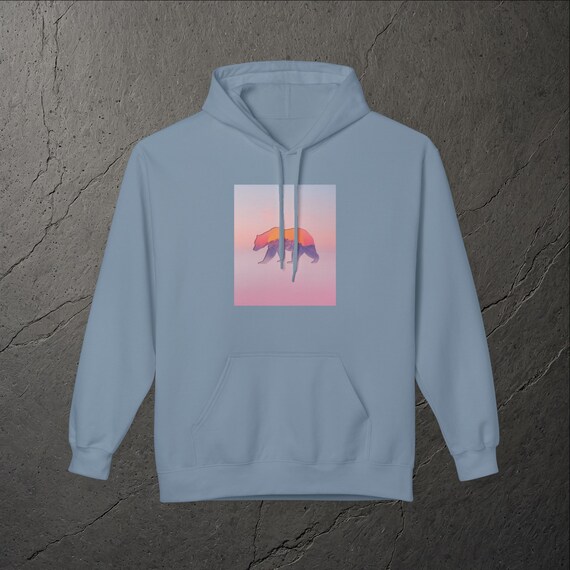 ERDNAHT - Hoodie - Abendgluehen im Gebirgsfell - Unisex Softstyle Fleece - Kollektion 12: Baer x Gebirgspfad