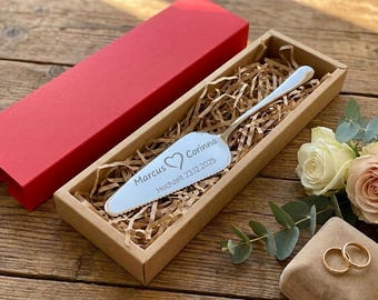 Gepersonaliseerde taartschep met gravure, huwelijksgeschenk met namen en datum, roestvrij staal, cadeau voor het bruidspaar, taartschep, taartlifter