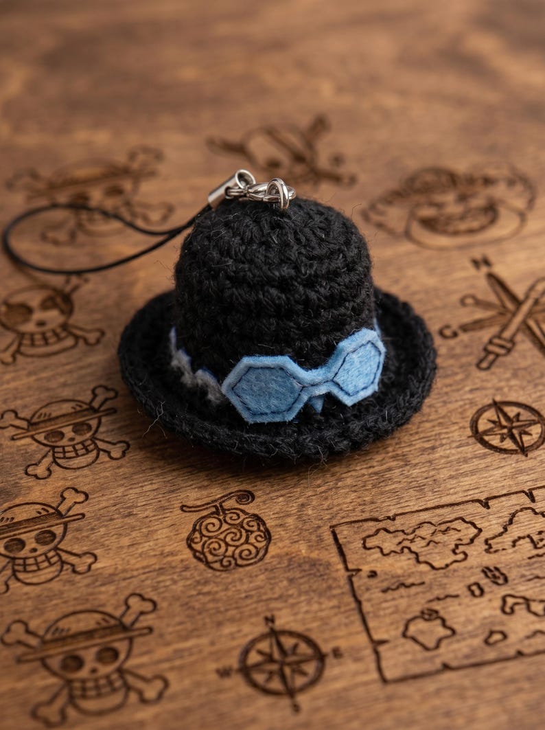 Handmade Crochet Anime Keychain, Custom Adventure Hat Bag Charm, Unique Manga Fan Gift, Personalized Cosplay Accessory, Cute Yarn Plushie Revolutionary Chief