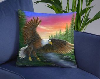 Eagle in flight Pillow