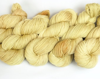 Superwash Merino Wool Yarn Sport Sock DK Gauges 100g 3.5oz - Sage Butter
