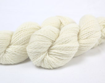 DYE YOUR OWN / Superwash Merino Wool Yarn Aran 2ply 100g 3.5oz