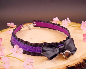 Shimmering Purple Leather Black Ruffle Bell Collar Necklace/ BDSM Submissive Kawaii DDLG Pet Kitten Puppy Play Lolita Goth Cosplay Princess