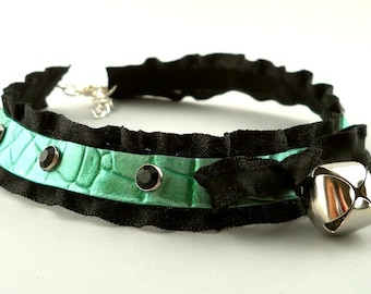 Fairy Green Leather Black Ruffle Bell Collar Necklace/ BDSM Submissive Kawaii DDLG Pet Kitten Puppy Play Lolita Goth Cosplay Princess Neko