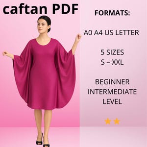 Può includere: Un abito caftano magenta con maniche ampie è mostrato. L'immagine include il testo "caftan PDF" e dettagli sui formati disponibili, le taglie (S-XXL) e i livelli di abilità (principiante a intermedio).