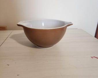 Vintage Pyrex Woodland Brown Mixing Bowl Cinderella Bowl Brown White Nesting Bowl Retro Kitchen Decor