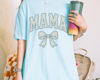Koszula Comfort Colors Mama | Niebieski nadruk toile i kokarda
