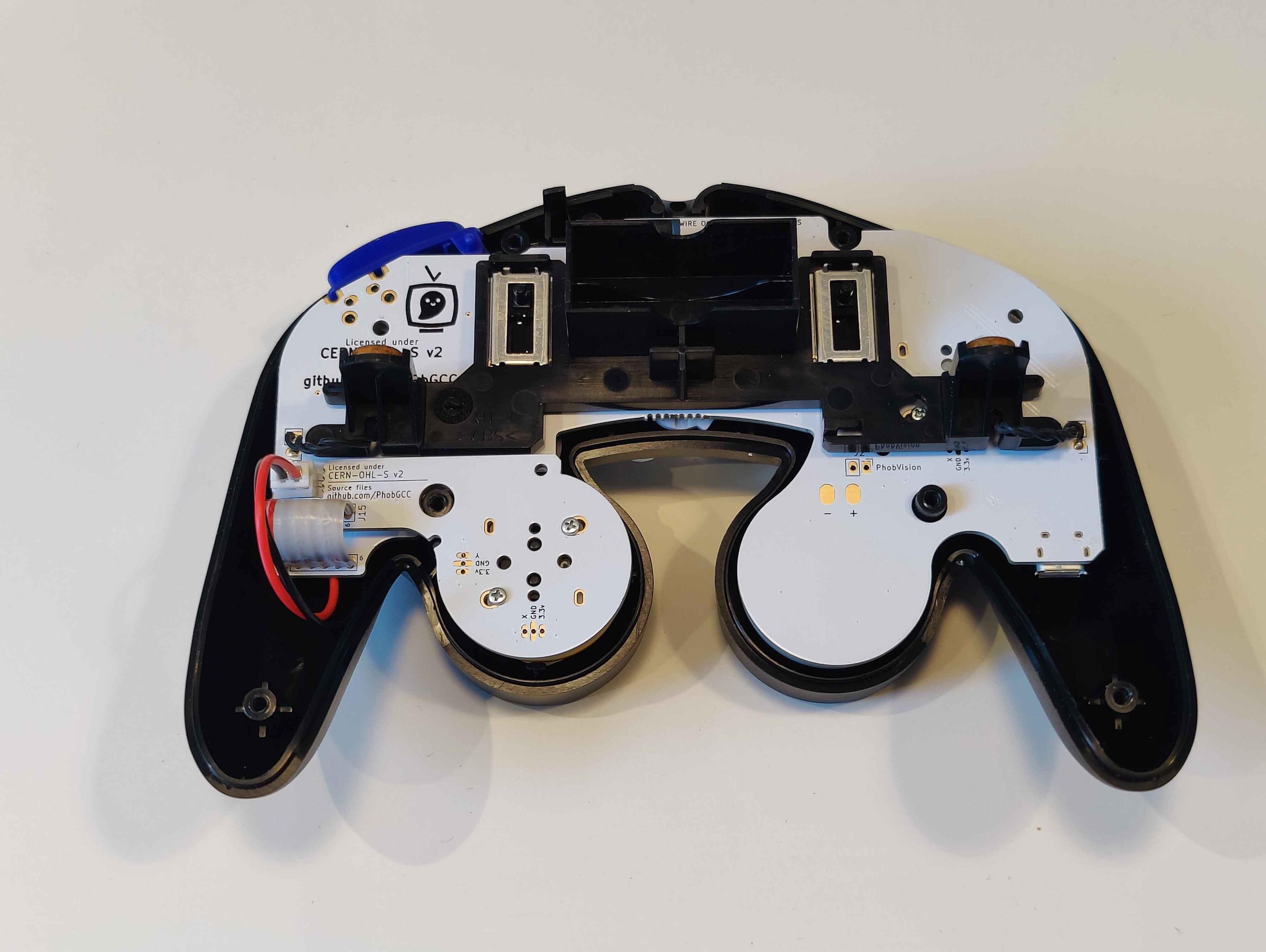 Phob 2.0.5 Gamecube Controller and 