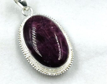 92.5 Sterling Silver Natural Red African Ruby Gemstone Pendent 19x32MM -14Gram Direct From Factory