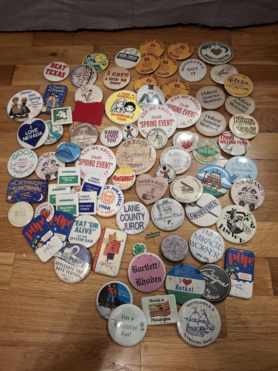 Vintage Button Pin Collection Random Assorted Pin… - image 4