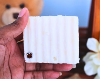 Jabón natural orgánico sin perfume a base de manteca de karité